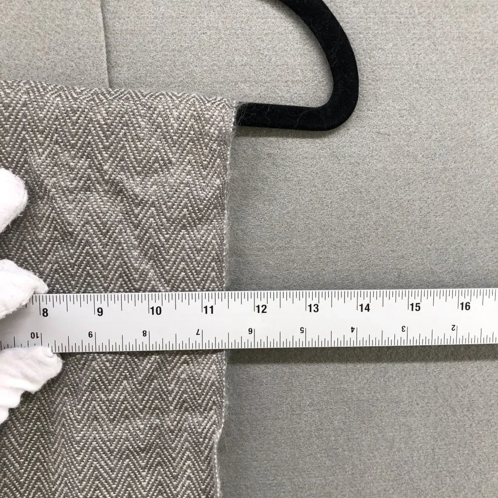 Kanata Blanket Co. Grey Wool Blend Scarf Unisex Fringe‎ Rectangle
